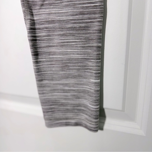 Lululemon Align Crop 21" Mini Space Dye Herringbone Jacquard Black Cherry 6 - Picture 7 of 15